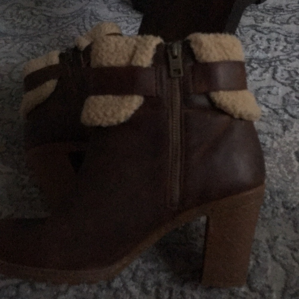 Timberlands - image 3